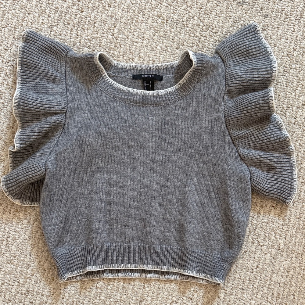 Forever 21 Gray Puff Sleeve Sweater
